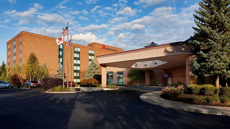Marriott Cincinnati Northeast Exterior