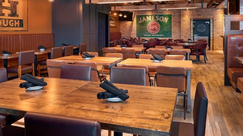 <b>Four Points by Sheraton Toronto Airpt E Restaurant</b>. Images powered by <a href="https://www.leonardoworldwide.com/" title="Leonardo Worldwide" target="_blank">Leonardo</a>.