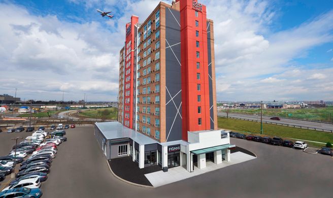 Four Points by Sheraton Toronto Airpt E Exterior