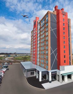 Four Points by Sheraton Toronto Airpt E