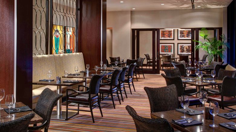 <b>Dallas Marriott Downtown Restaurant</b>. Images powered by <a href="https://www.leonardoworldwide.com/" title="Leonardo Worldwide" target="_blank">Leonardo</a>.