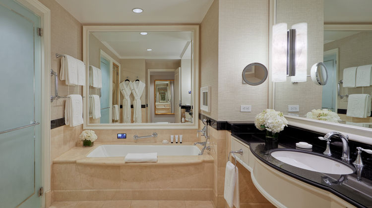 The Peninsula New York Room