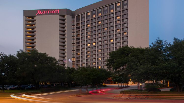 Dallas/Fort Worth Airport Marriott Exterior