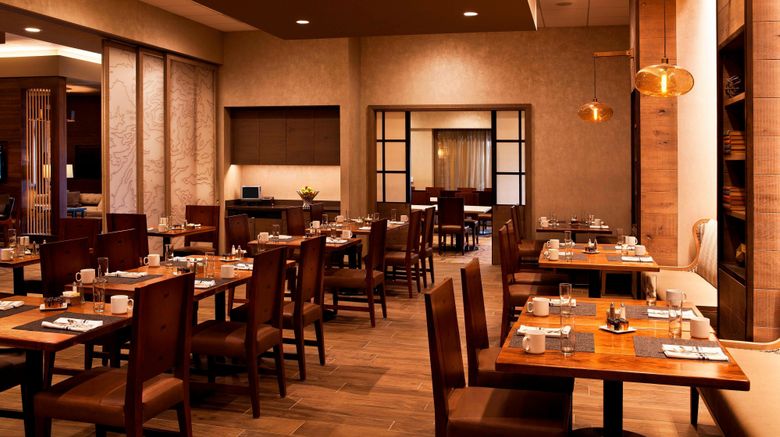 <b>Denver Marriott West Restaurant</b>. Images powered by <a href="https://www.leonardoworldwide.com/" title="Leonardo Worldwide" target="_blank">Leonardo</a>.