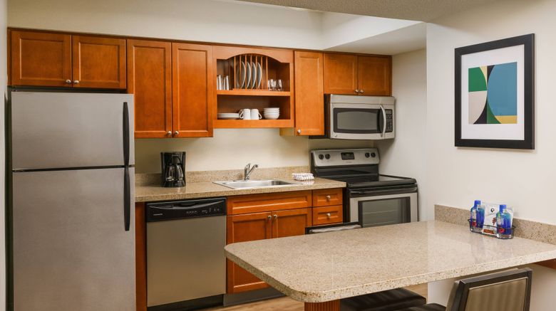 <b>Residence Inn Hartford Windsor Room</b>. Images powered by <a href="https://www.leonardoworldwide.com/" title="Leonardo Worldwide" target="_blank">Leonardo</a>.