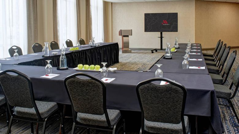 <b>Auburn Hills Marriott Pontiac Meeting</b>. Images powered by <a href="https://www.leonardoworldwide.com/" title="Leonardo Worldwide" target="_blank">Leonardo</a>.