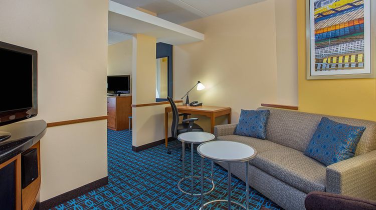 Fairfield Inn & Suites Sevierville Kodak Room