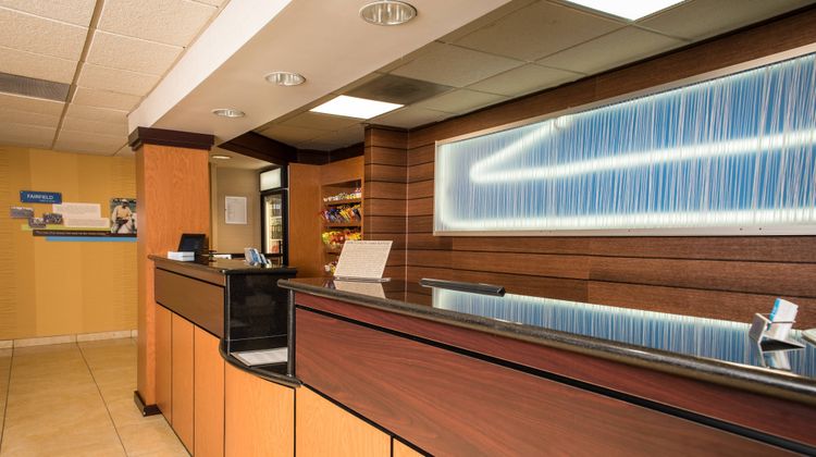Fairfield Inn & Suites Knoxville/East Lobby