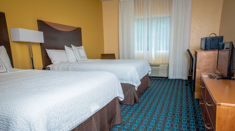 <b>Fairfield Inn & Suites Knoxville/East Room</b>. Images powered by <a href="https://www.leonardoworldwide.com/" title="Leonardo Worldwide" target="_blank">Leonardo</a>.
