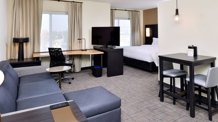 Residence Inn Bakersfield West Suite