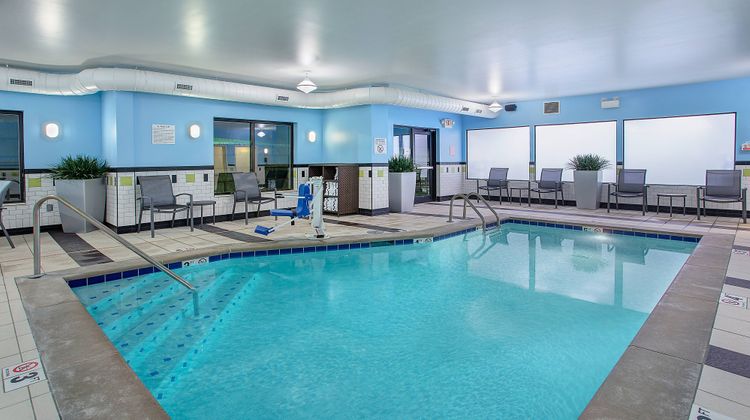 Fairfield Inn & Suites Sevierville Kodak Pool