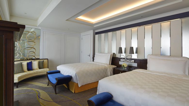 <b>Osaka Marriott Miyako Hotel Suite</b>. Images powered by <a href="https://www.leonardoworldwide.com/" title="Leonardo Worldwide" target="_blank">Leonardo</a>.