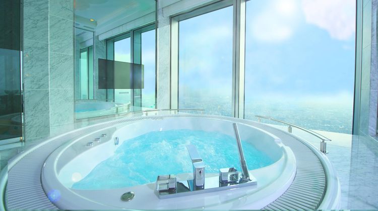 Osaka Marriott Miyako Hotel Pool