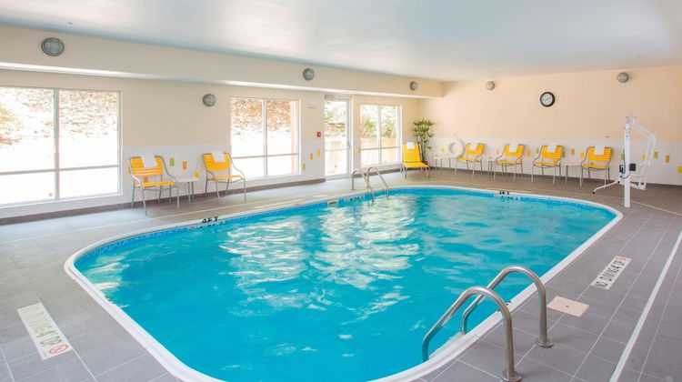 Fairfield Inn & Suites Quincy Pool