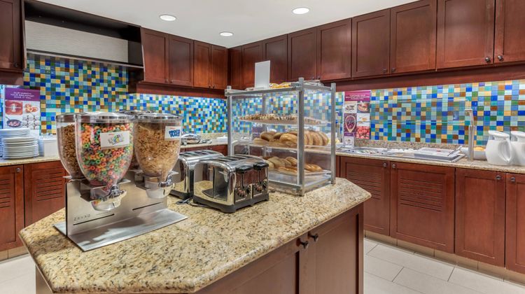 Residence Inn by Marriott Columbus Restaurant