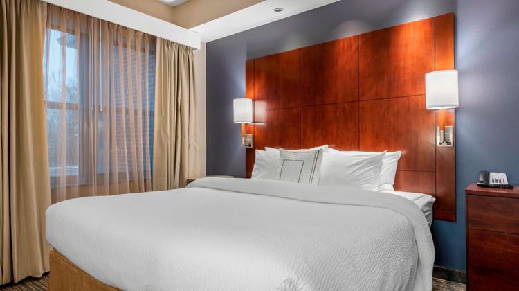 Residence Inn by Marriott Columbus Suite