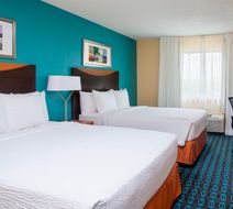 Fairfield Inn & Suites Victoria Room
