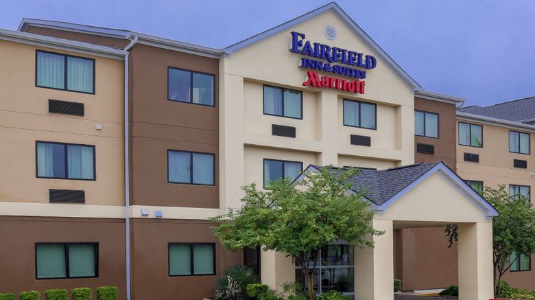 <b>Fairfield Inn & Suites Victoria Exterior</b>. Images powered by <a href="https://www.leonardoworldwide.com/" title="Leonardo Worldwide" target="_blank">Leonardo</a>.