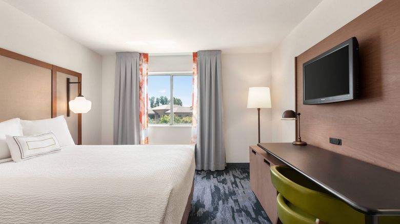 <b>Fairfield Inn Visalia Sequoia Room</b>. Images powered by <a href="https://www.leonardoworldwide.com/" title="Leonardo Worldwide" target="_blank">Leonardo</a>.