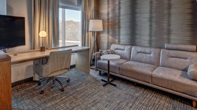 <b>Residence Inn Nashville at Opryland Room</b>. Images powered by <a href="https://www.leonardoworldwide.com/" title="Leonardo Worldwide" target="_blank">Leonardo</a>.