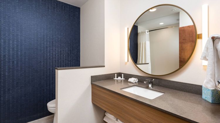 Fairfield Inn & Suites Crestview Room