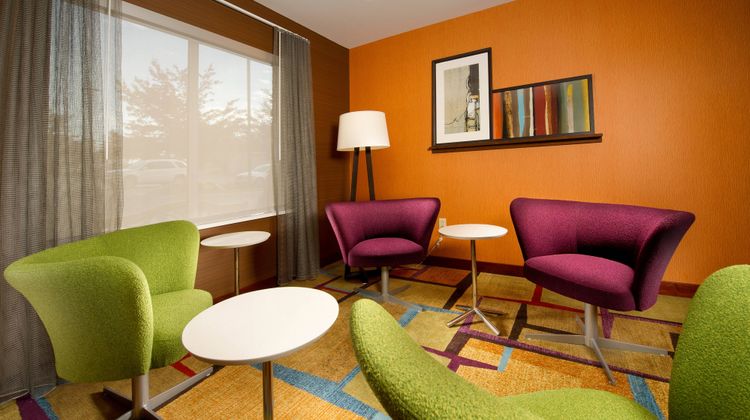 Fairfield Inn & Suites by Marriott Lobby