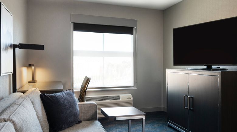 <b>Residence Inn Boston Logan Arpt/Chelsea Room</b>. Images powered by <a href="https://www.leonardoworldwide.com/" title="Leonardo Worldwide" target="_blank">Leonardo</a>.