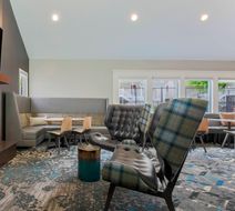 Residence Inn Boston North Shore Lobby
