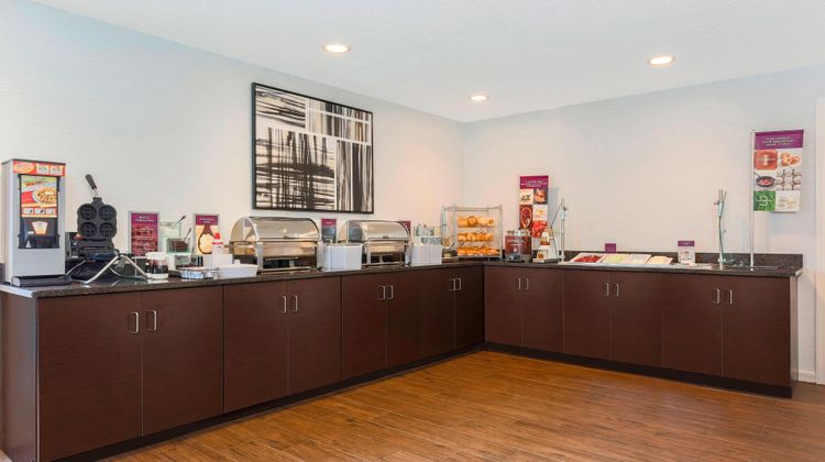 Residence Inn Boston North Shore Restaurant