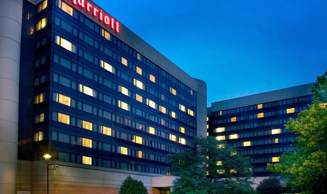 Newark Liberty Intl Airport Marriott Exterior