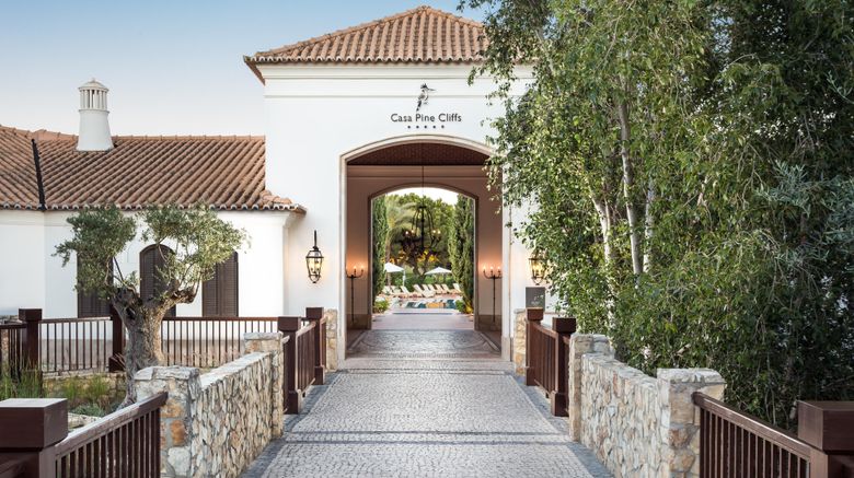 <b>Pine Cliffs Residence, Luxury Collection Exterior</b>. Images powered by <a href="https://www.leonardoworldwide.com/" title="Leonardo Worldwide" target="_blank">Leonardo</a>.
