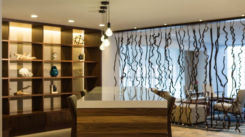 <b>Newport Marriott Hotel & Spa Lobby</b>. Images powered by <a href="https://www.leonardoworldwide.com/" title="Leonardo Worldwide" target="_blank">Leonardo</a>.