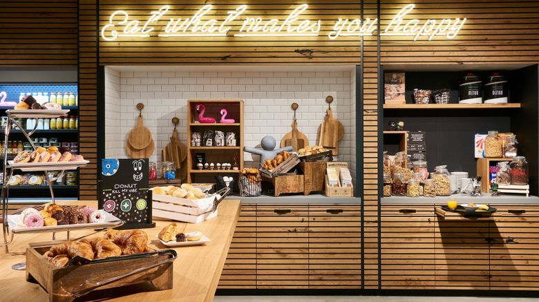 <b>Moxy Amsterdam Schiphol Airport Restaurant</b>. Images powered by <a href="https://www.leonardoworldwide.com/" title="Leonardo Worldwide" target="_blank">Leonardo</a>.
