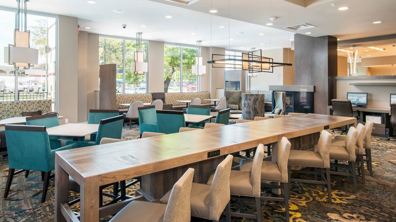 <b>Residence Inn By Marriott Houston Lobby</b>. Images powered by <a href="https://www.leonardoworldwide.com/" title="Leonardo Worldwide" target="_blank">Leonardo</a>.