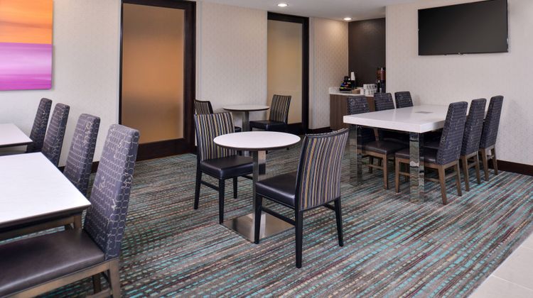 Residence Inn Cedar Rapids South Restaurant