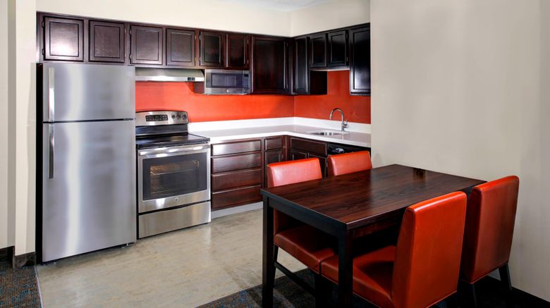 <b>Residence Inn Cleveland Mentor Suite</b>. Images powered by <a href="https://www.leonardoworldwide.com/" title="Leonardo Worldwide" target="_blank">Leonardo</a>.