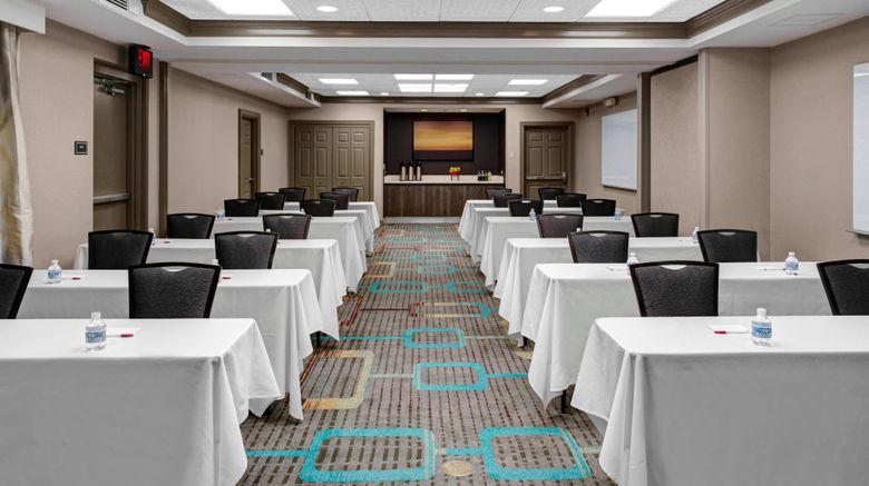 <b>Residence Inn Cleveland Independence Meeting</b>. Images powered by <a href="https://www.leonardoworldwide.com/" title="Leonardo Worldwide" target="_blank">Leonardo</a>.