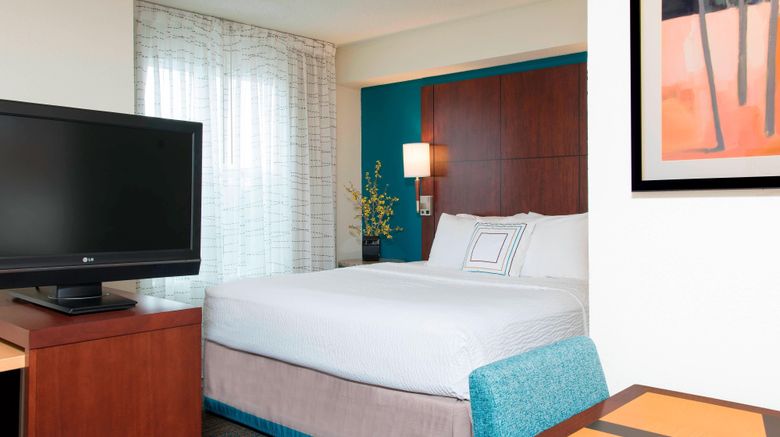 <b>Residence Inn Toledo Maumee Suite</b>. Images powered by <a href="https://www.leonardoworldwide.com/" title="Leonardo Worldwide" target="_blank">Leonardo</a>.