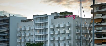 Moxy Patra Marina Exterior