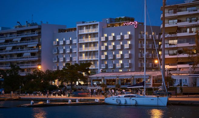 Moxy Patra Marina Exterior