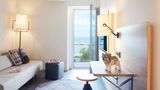 Moxy Patra Marina Suite