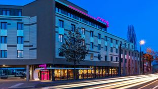 MOXY Dusseldorf South