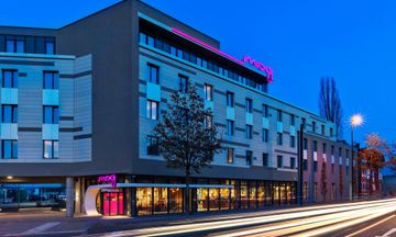 MOXY Dusseldorf South
