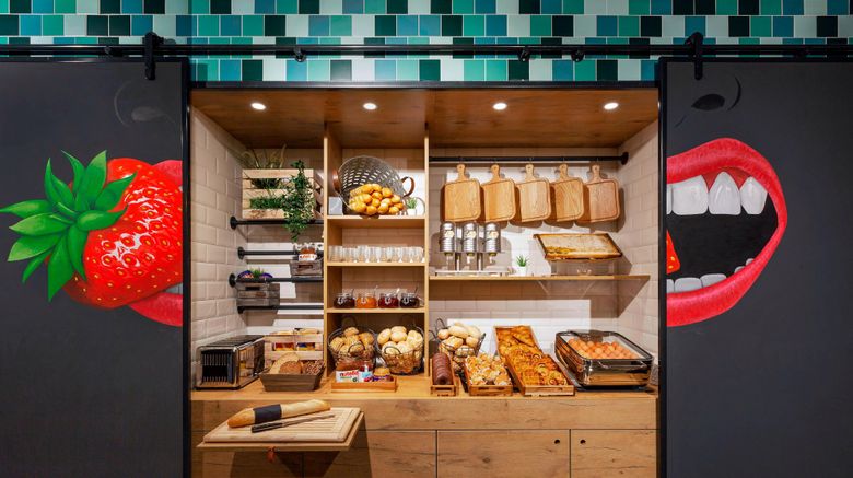 <b>MOXY Dusseldorf South Restaurant</b>. Images powered by <a href="https://www.leonardoworldwide.com/" title="Leonardo Worldwide" target="_blank">Leonardo</a>.