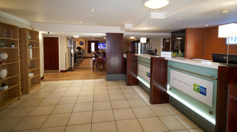 <b>Holiday Inn Express Glenrothes Exterior</b>. Images powered by <a href="https://www.leonardoworldwide.com/" title="Leonardo Worldwide" target="_blank">Leonardo</a>.