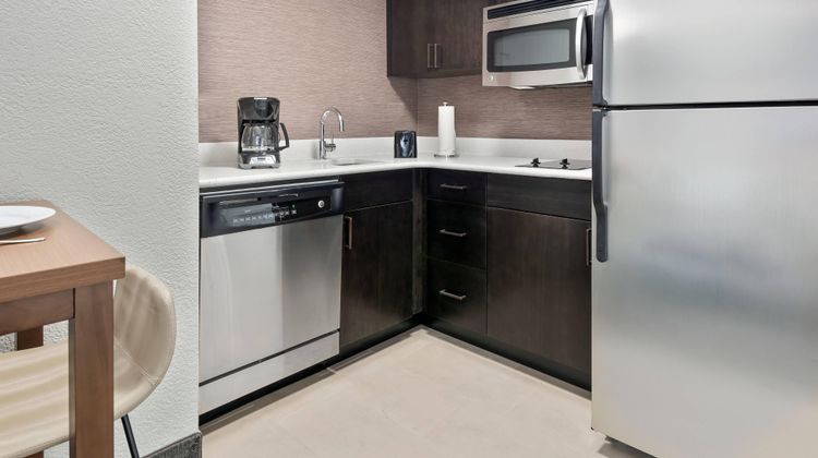 Residence Inn Mobile Room