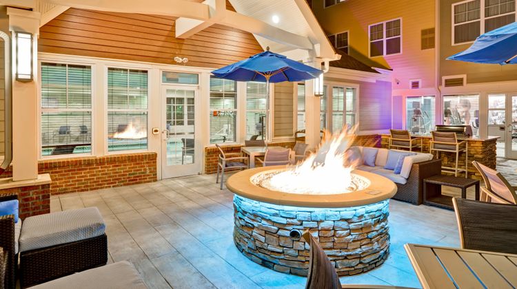 Residence Inn Hamilton Exterior