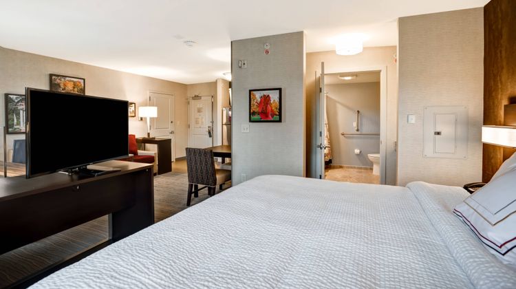 Residence Inn Hamilton Suite