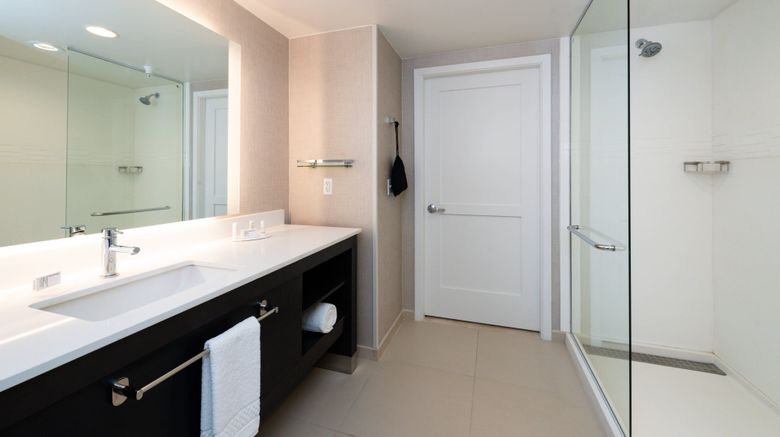 <b>Residence Inn By Marriott Visalia Room</b>. Images powered by <a href="https://www.leonardoworldwide.com/" title="Leonardo Worldwide" target="_blank">Leonardo</a>.