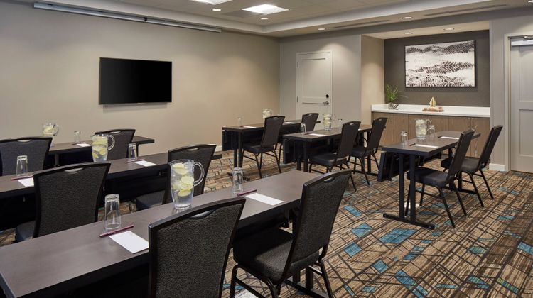 Residence Inn-Marriott University Circle Meeting